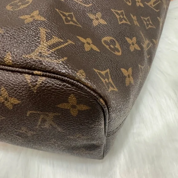 Louis Vuitton Neverfull MM - Picture 16 of 16
